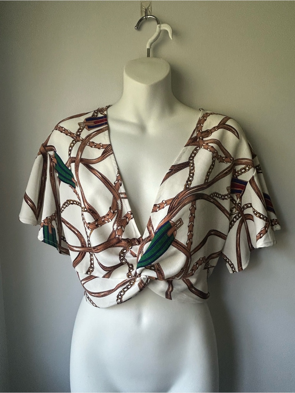Revamped White Chain-Print Knot Front Deep V Crop Top